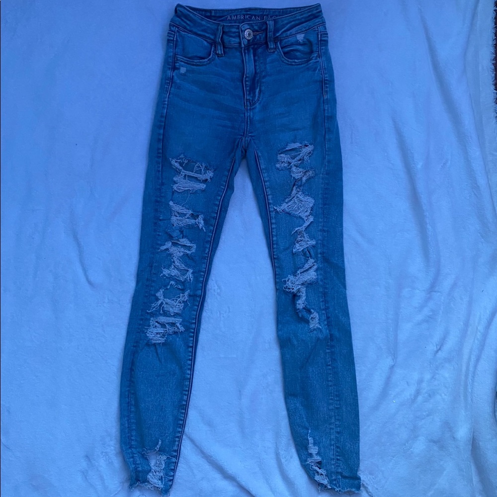 American Eagle light wash distressed Jeggings
